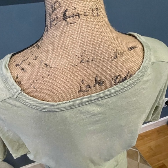 American Eagle distressed shirt - Picture 4 of 5